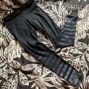 Black and striped leggings